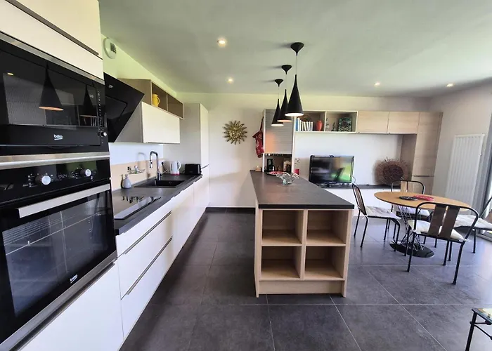 Le Zephir - Douillet Et Chaleureux Pour Ce Bel ! Mae-6524